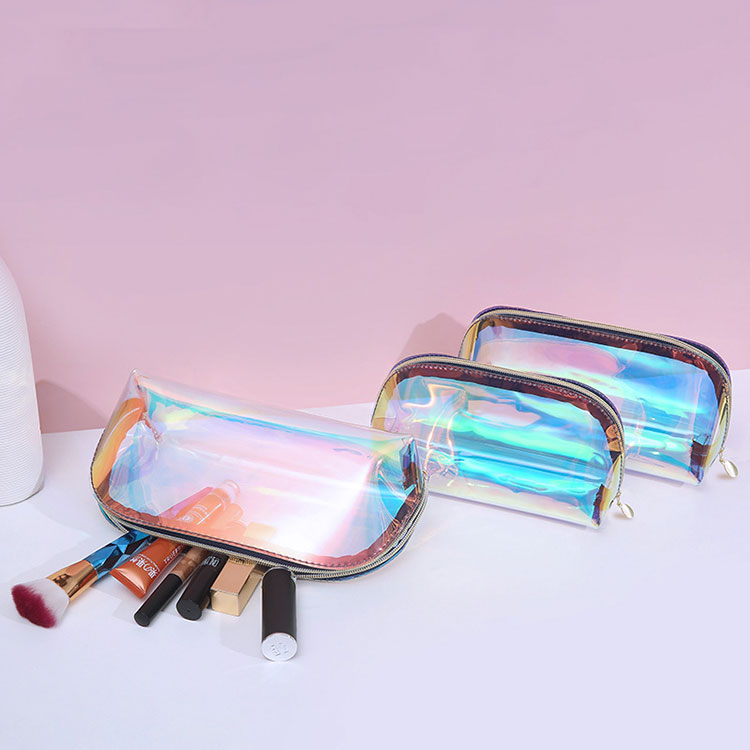 Creating a zipper cosmetic bag