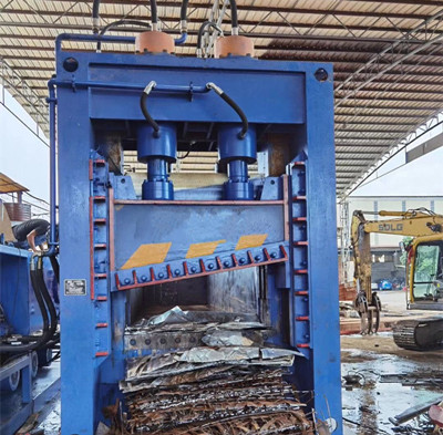 Aspects associated with gantry hydraulic scrap shears